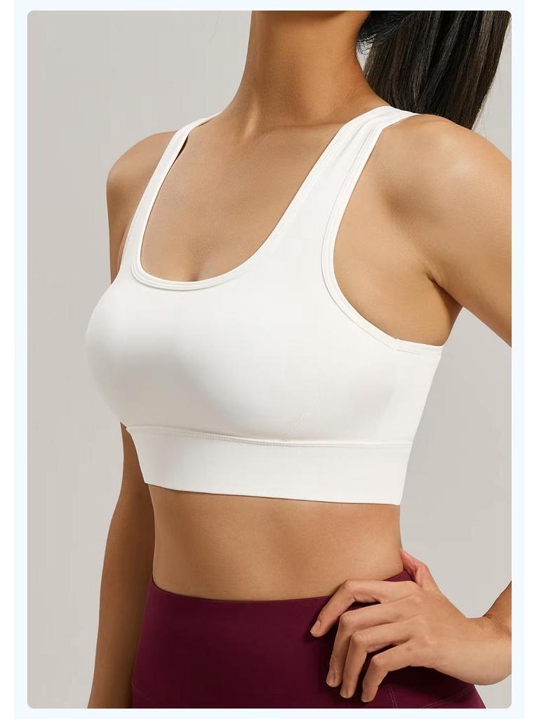 Women's Racerback Shockproof Sports Bra with Beautiful Back Design and Hook-and-Eye Closure