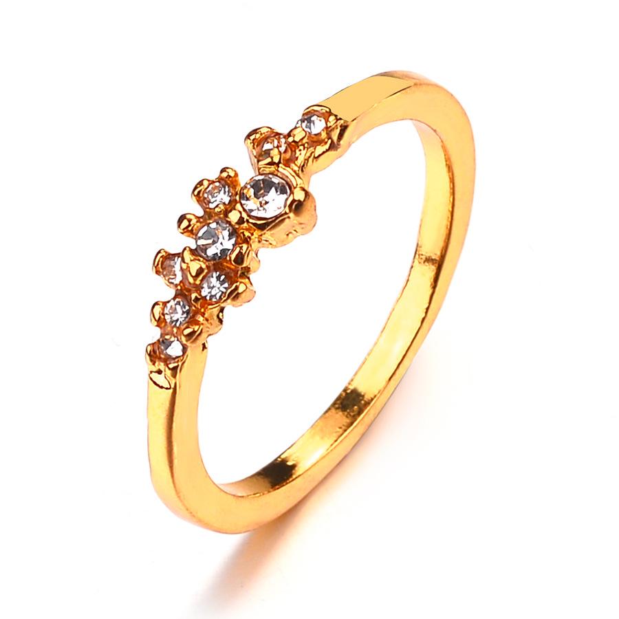 European and American Jewelry: New Style Rhinestone Crystal 9-Stone Ring Size 7