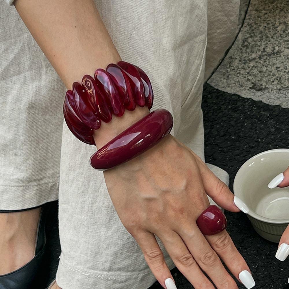 Personality Trend Wine Red Geometric Circular Arc Shape Opening Bangles Wide Smooth Surface Elastic Bracelets for Women Jewelry