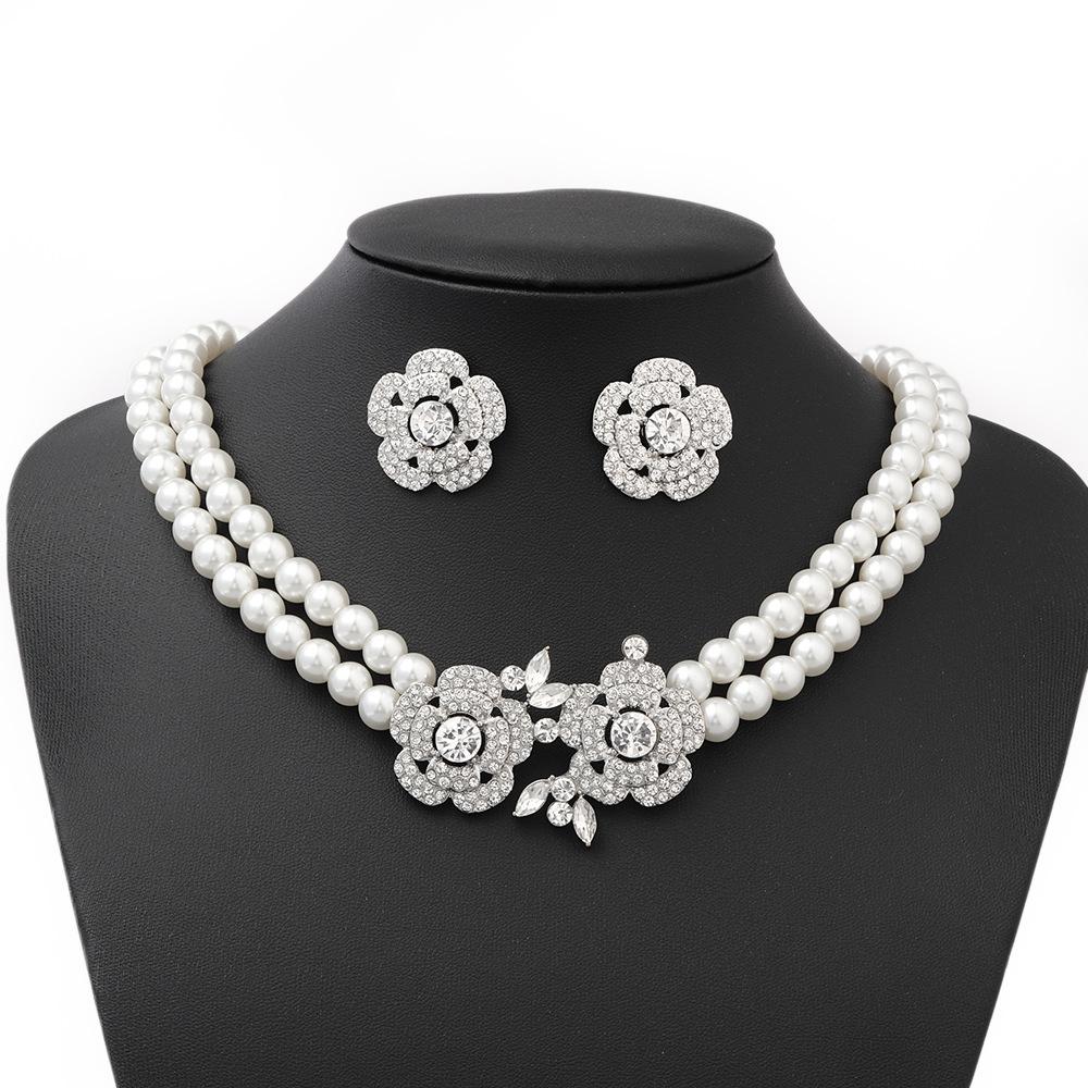Diamond Flower Artificial Pearl Bracelet Earrings Necklace Set Fashion Light Luxury Neck Chain Jewelry Light Luxury Style