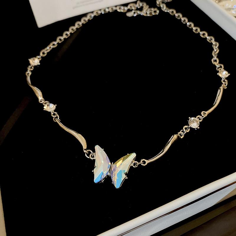 

GemChic женское изысканное ожерелье с подвеской в виде бабочки из магического цвета с вставкой из циркония, сладкий подарок на день рождения, Рождество