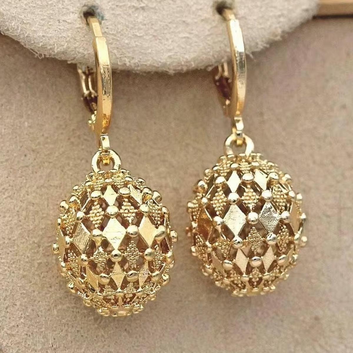 

Серьги-подвески в форме полых шаров Элегантные медные серьги-подвески Милые украшения для ушей Декоративные серьги-кольца