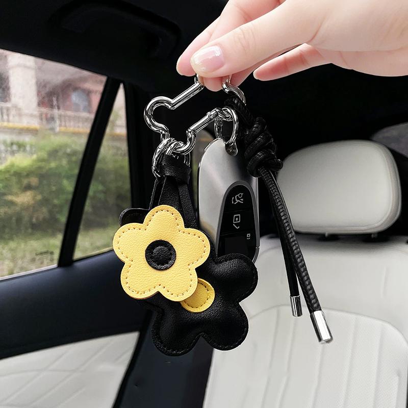 Yogodlns Flower Faux Leather Bag Charm, Braided Cord Cute Leather Star Accessory Bag Pendant for Women Girls