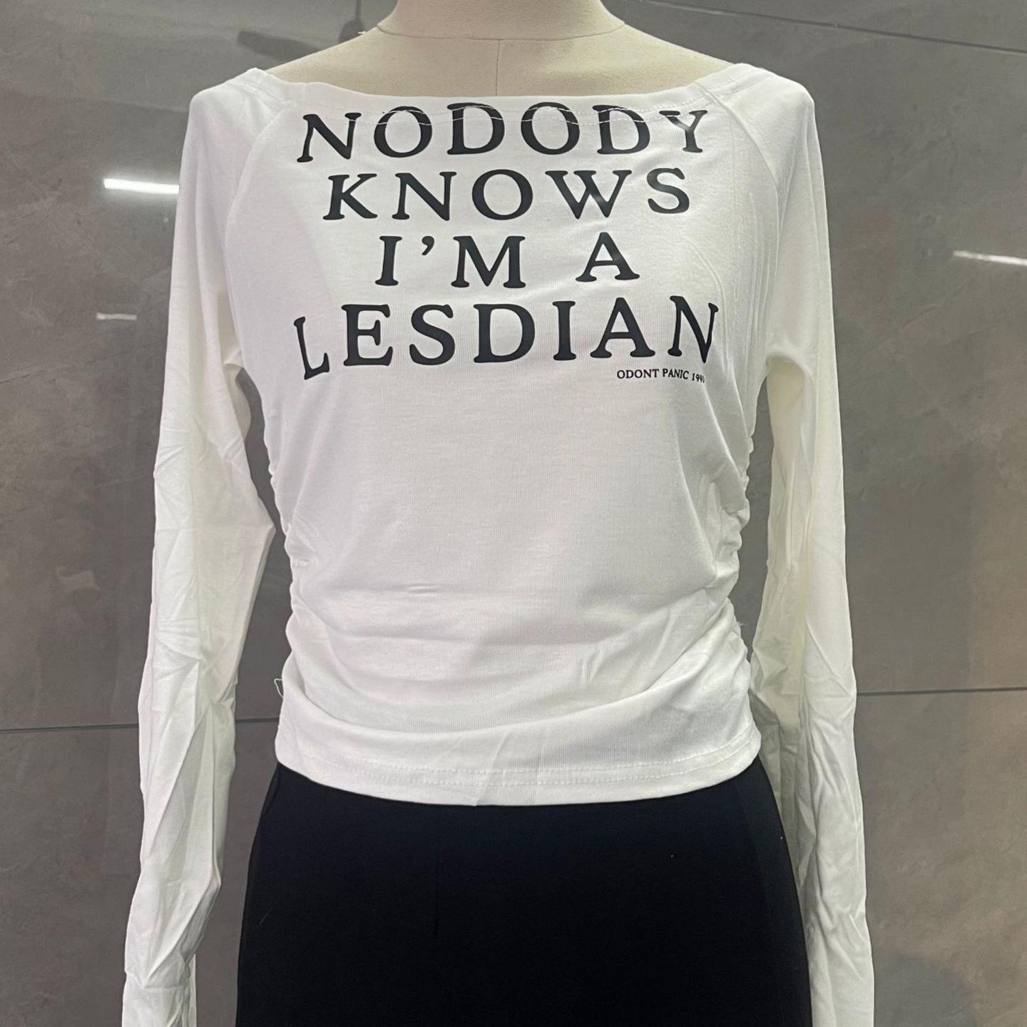 

Korean Style Off-Shoulder Letter Print Long Sleeve Crop Top M (Approx. 105 lbs)