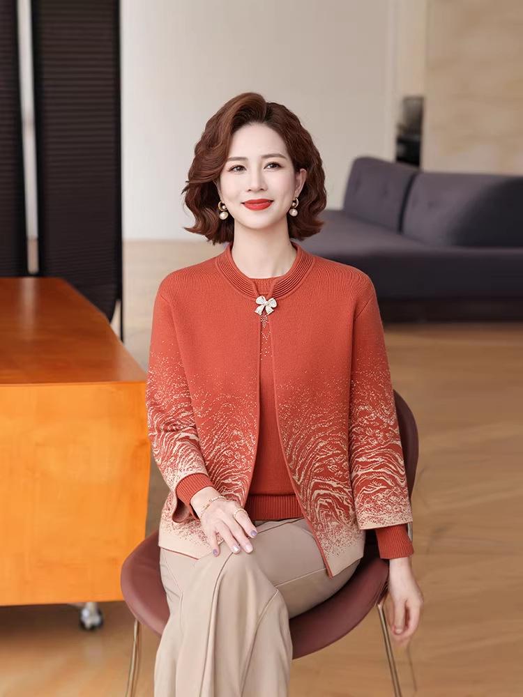 

2026 Autumn/Winter Knit Cardigan Set for Mothers, Elegant Two-Piece for Mature Women M (suggested 95-105 lbs) оранжевый/красный