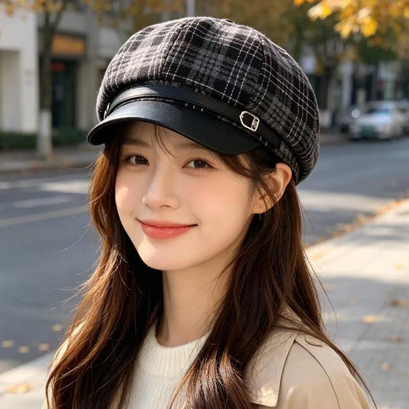 Vintage plaid woolen octagonal hat female autumn and winter face small leather brim newsboy hat British belt buckle painter beret