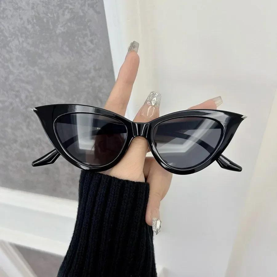 Vintage Women Fashion Square Sunglasses Retro Black Sun Glasses Female Male Eyewear