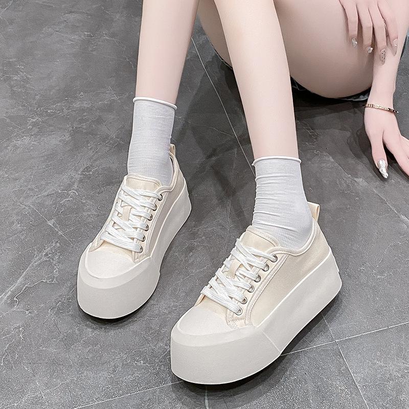 European station thin canvas shoes women's 2025 autumn new one-pedal round head lace-up non-slip thick-soled casual board shoes