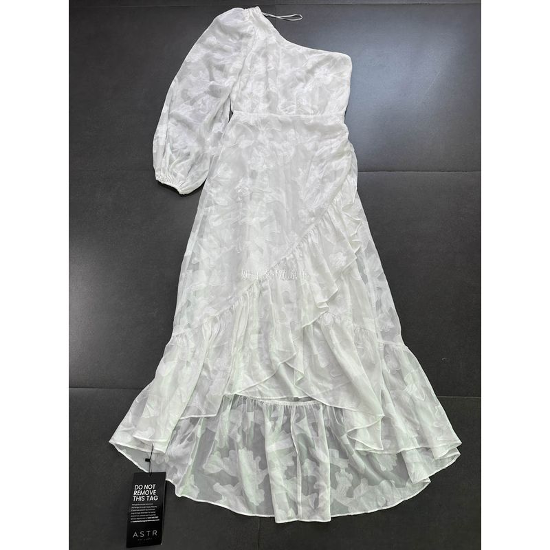 

Export AST **Original Order White Dark Fringe Embossed One-Shoulder Ruffles Dress First Date White Ruffles Dress White One-Shoulder Dress M