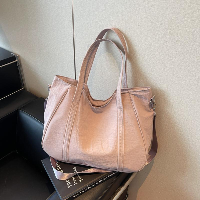 2025 fashion trend casual texture large-capacity bag autumn new tote bag women's shoulder messenger bag