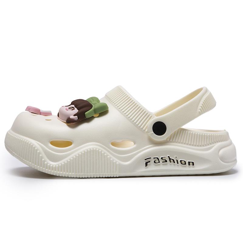 2025 Summer Fashion Women's Shoes Hole Shoes Wear Non-slip Bag Head Cartoon EVA Beach Sandals Soft-soled Slippers