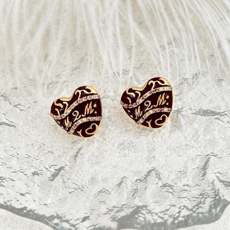 

French Retro Micro-Inlaid Zircon Love Stud Earrings For Women темно-червоний колір