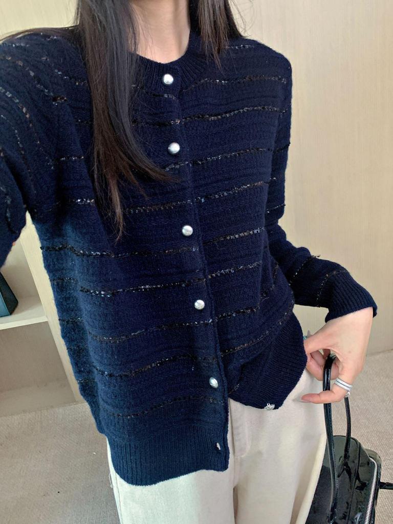 Original Design Women's Wool Cardigan - Versatile, Casual, Round Neck, Loose Fit, Stylish and Trendy for Spring & Autumn.