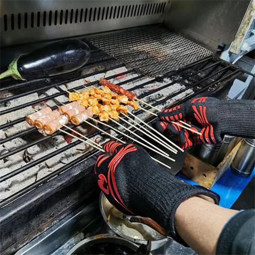 1pc Universal Insulation Fireproof Gloves Anti-Slip Heat-Resistant Barbecue Oven Gloves Fireproof Kitchen Cooking Gloves