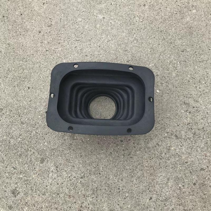 For Daimler for AUMAN ETX GTL EST 2pcs  Gear Selector Lever Dust Cover Brand New Truck Parts