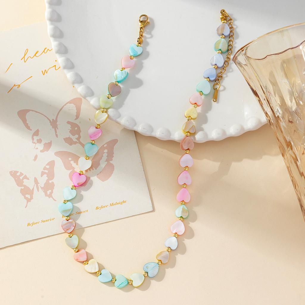 French Retro Pastel Heart Choker Necklace, Elegant Pearl Luster Love Bead Clavicle Chain, Multi-Color Fairycore Jewelry for Women