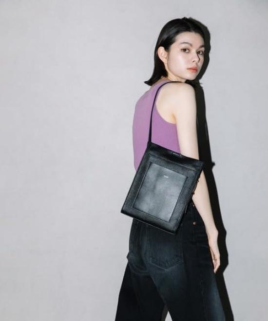 Vuure Handbag B-24036 Women's Black