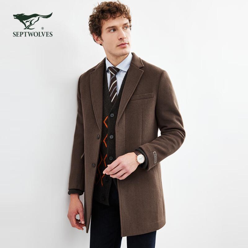 

Мужское пальто с лацканами из смесовой шерсти, не требующее особого ухода 175