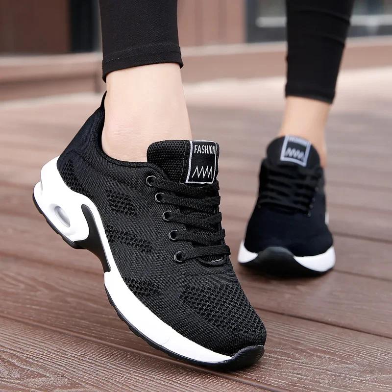 Spring New Women's Sports Shoes Fashionable Breathable Running Shoes 2025 New Lightweight Anti Slip Wear-resistant Flat Shoes