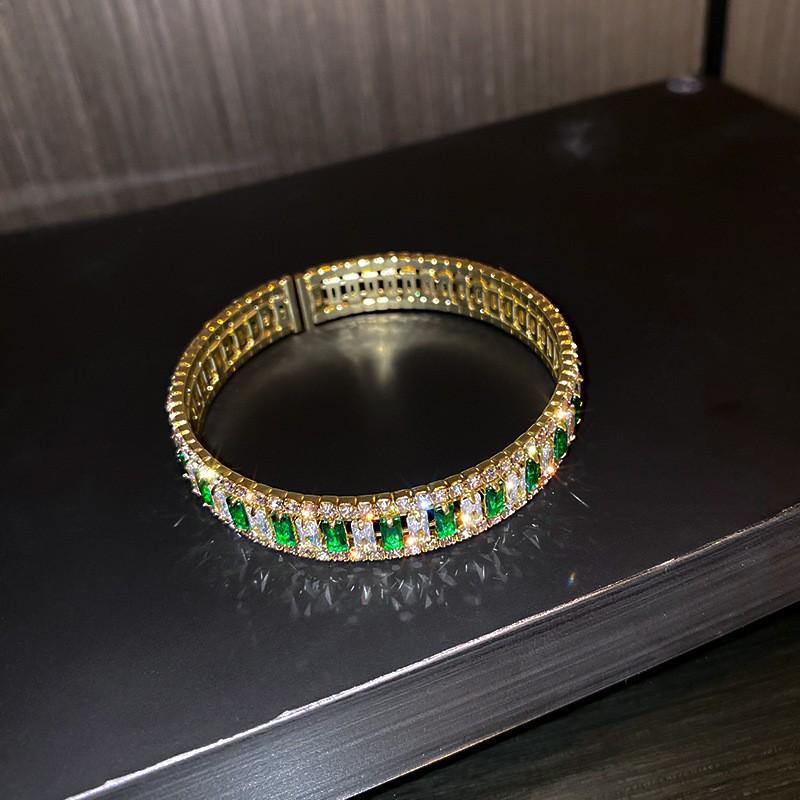 European & American Rhinestone Round Buckle Retro Bracelet – Korean Ins Niche Design, Light Luxury for Women