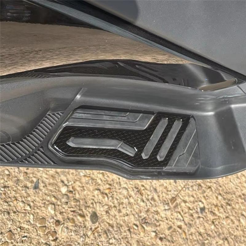 For TMAX 560 -2025 Motorcycle Non-Slip Rear Foot Pedal Accessories Footrest Pedals Pad