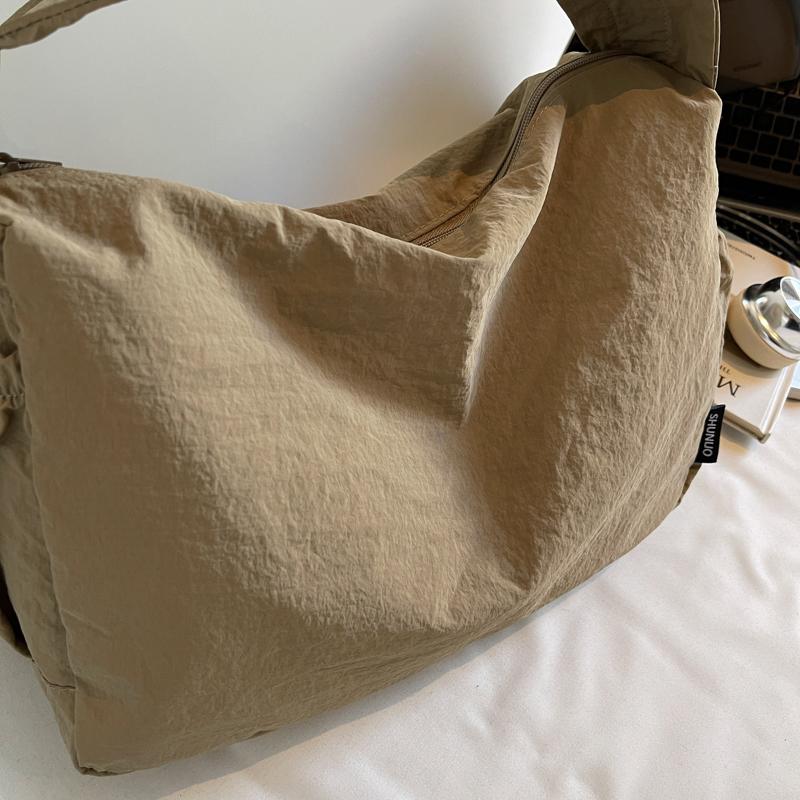 Nylon Sport Crossbody Bag Men's And Women's Large Capacity Tote Bag Commuter Shoulder Bag