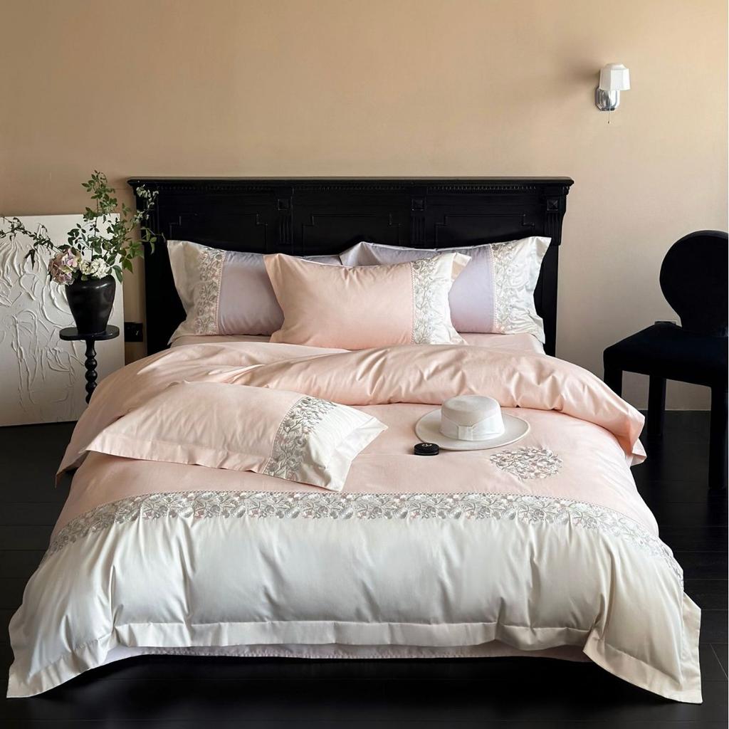 Pure Cotton Bedding Four-piece French Light Luxury Breathable Comfortable Quilt Cover Bed Sheet Pillowcase Set