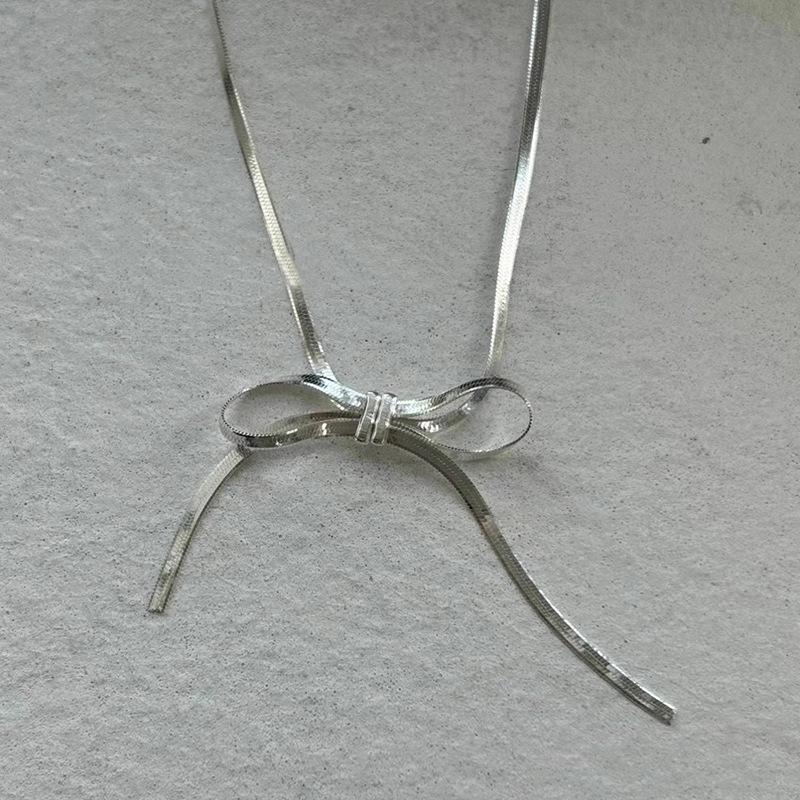 VENTFILLE Silver Color Bowknot Snake Bone Chain Necklace For Women Girl Simple Design Korean Jewelry Dropshipping