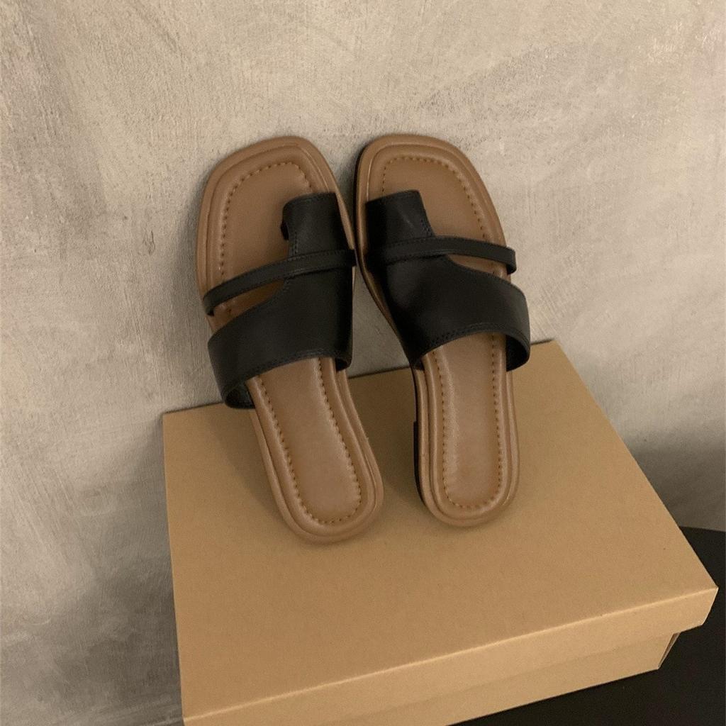 Korean Version of Retro Flat-bottomed Toe Slippers Women's Outer Wear 2025 Summer New Niche Fashion Commuter Open-toed Sandals