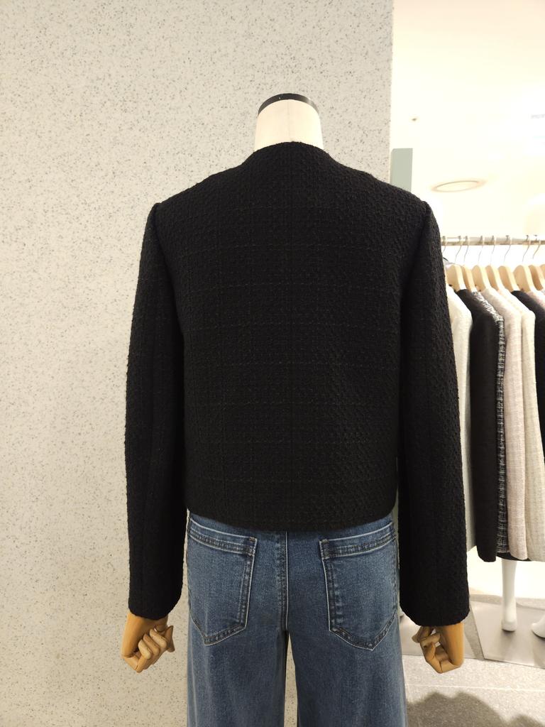 Tweed V-Neck Cropped Jacket TWWJKP52090