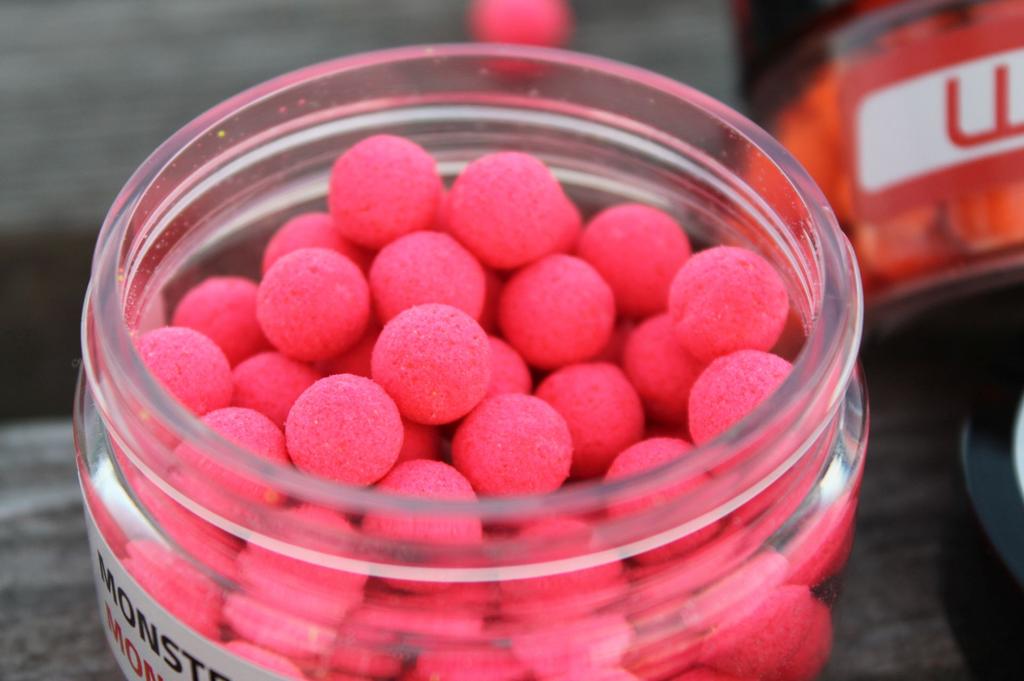 Method/Feeder Fluo Pop-Up Micro Boilies 8mm/20g Smoked Salmon