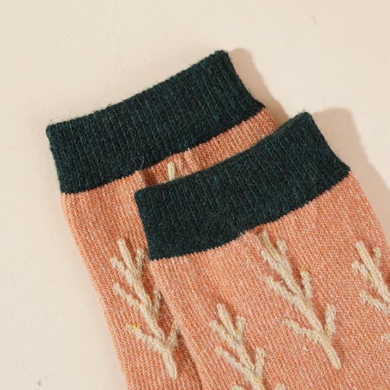 Fashion Color Contrast Women's Christmas Tree Wool Socks Autumn Winter Japanese Vintage Thickened Warm Soft Comfortable Socks