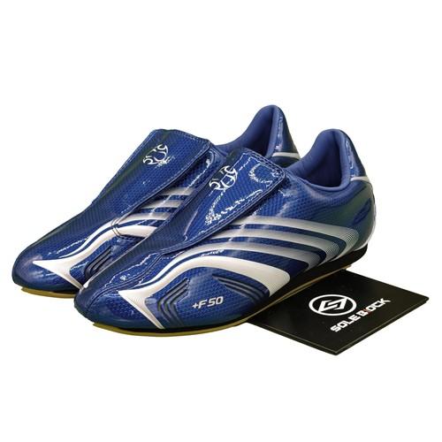 

Adidas Originals TAEKWONDO F50 Тренувальні кросівки Унісекс JS1046 Синій Розмір EU 37 синій