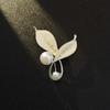 Premium Leaf Business Style Suit Brooch Women'S High-End Luxury Jacket Pin Accessories Simple Temperament Brooch