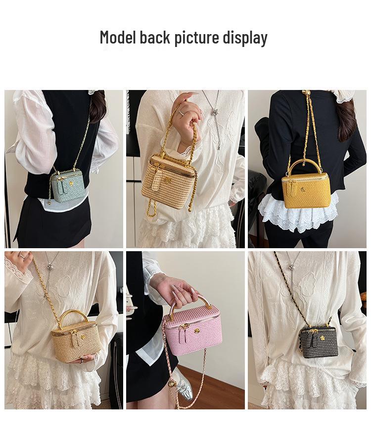 Retro taška přes rameno ve stylu slámy s řetízkem