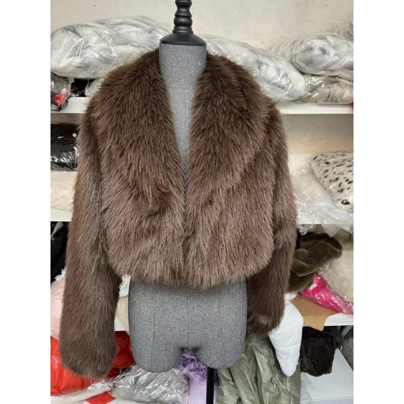 Women's Beige Faux Fur Cropped Coat Lapel Long Sleeve Warm Winter Jacket