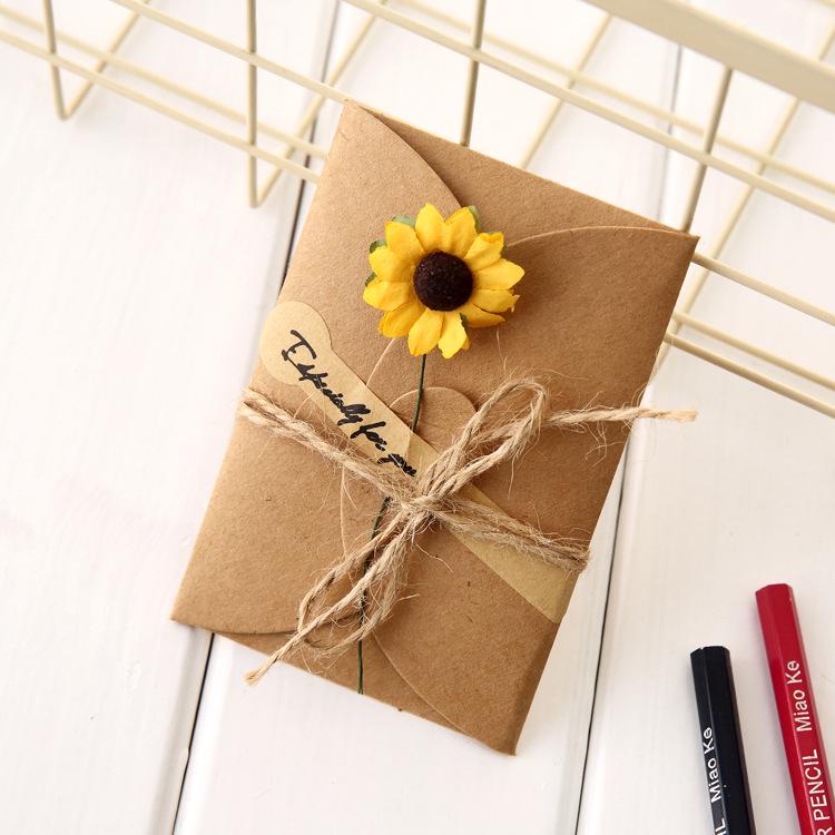 Handmade Kraft Paper Dried Flower Greeting Card - Holiday Wishes for Customers
