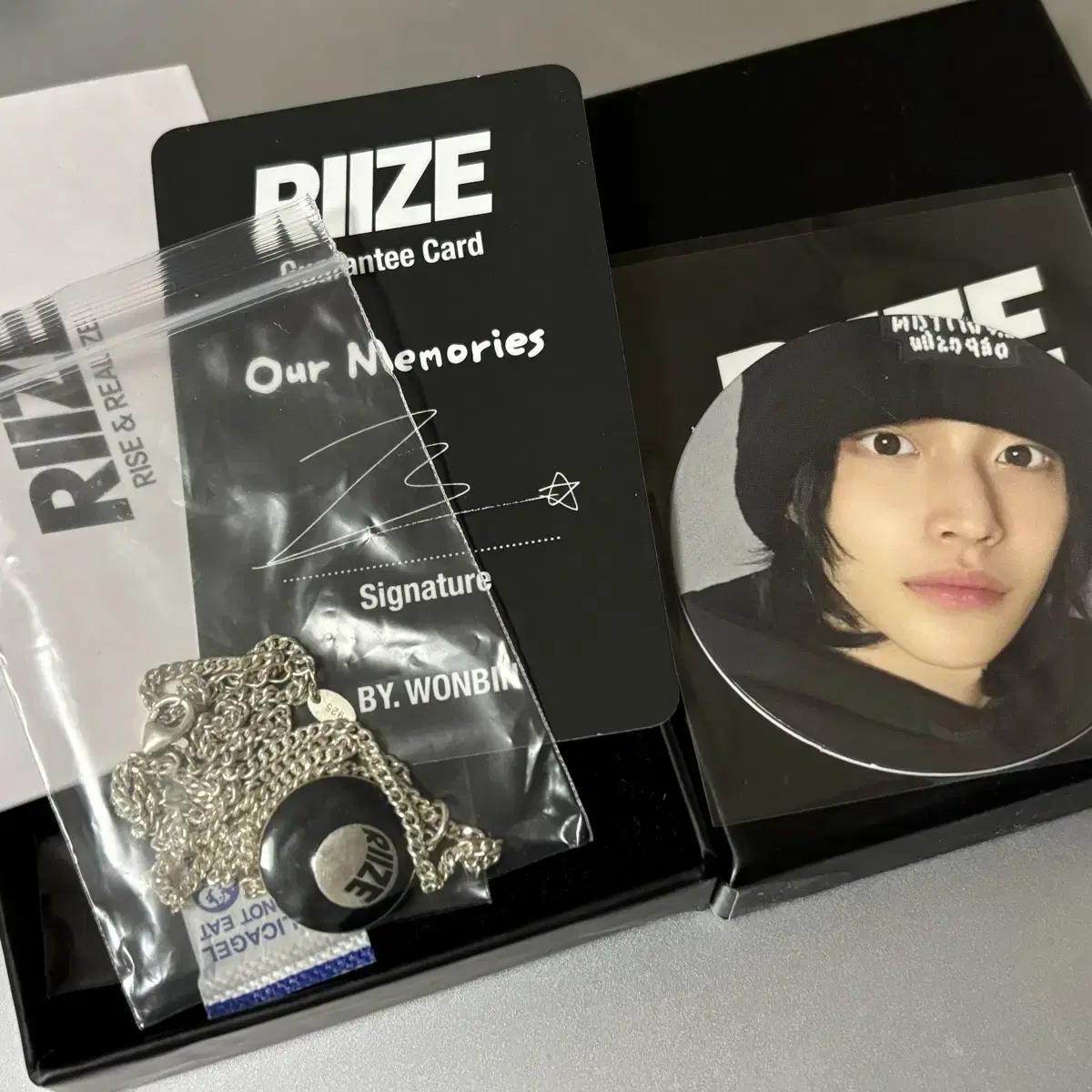 

Riize Popup Store Necklace Wonbin Version