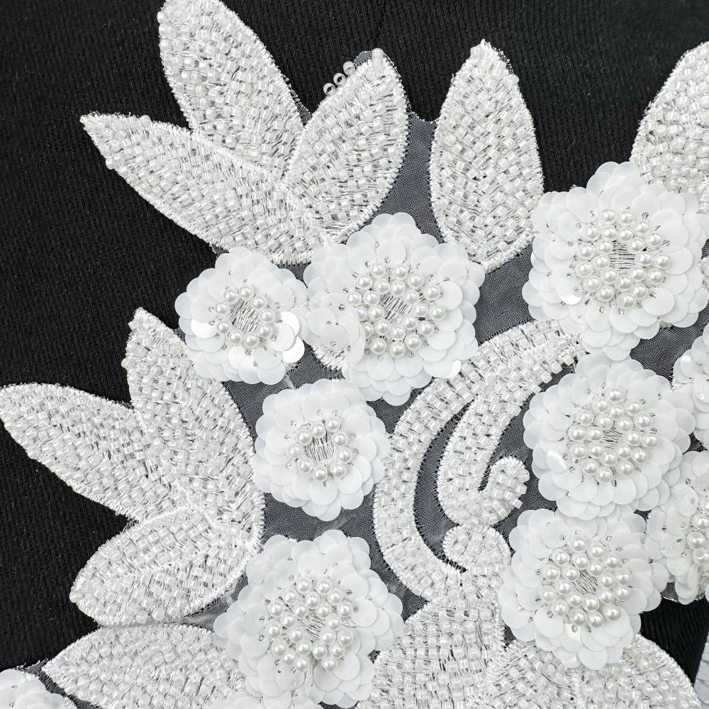 Three Dimensional Flowers Clothing Applique Sequin Patch Repair Flower Embroidered Patches  Apparel