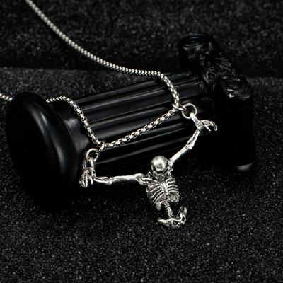 A Fashionable and Creative New Halloween Punk Style Skull Necklace Halloween Gift
