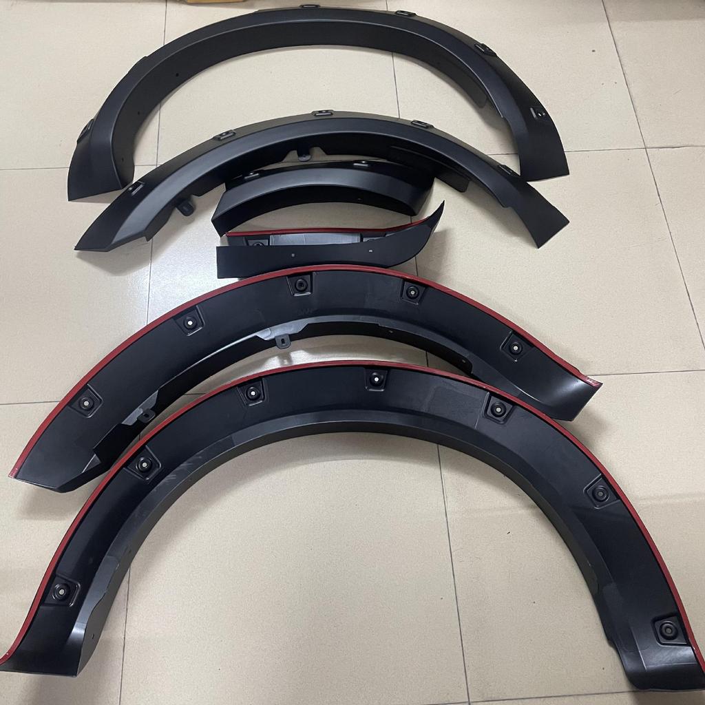 Scratch-Resistant Mudguards with Rivets for 2021+ Isuzu DMAX Wheel Arch