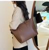 2025 Women's Large Capacity Tote Bag: High-End, Versatile Shoulder Bag for Autumn/Winter Commute or School.