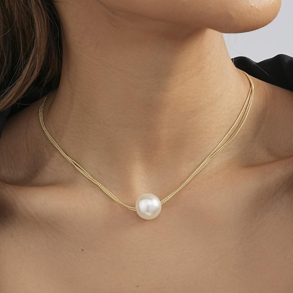 

European and American fashion trends, personalized imitation pearl pendant multi-layer necklace, simple and versatile золотий
