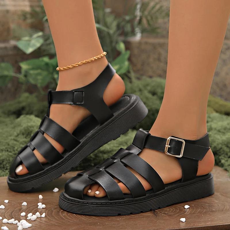Fashion Closed Toe Hollow Out Roman Sandals for Women 2025 Summer Comfort Outdoor Beach Shoes Woman Fashion Pu Leather Platform Sandals