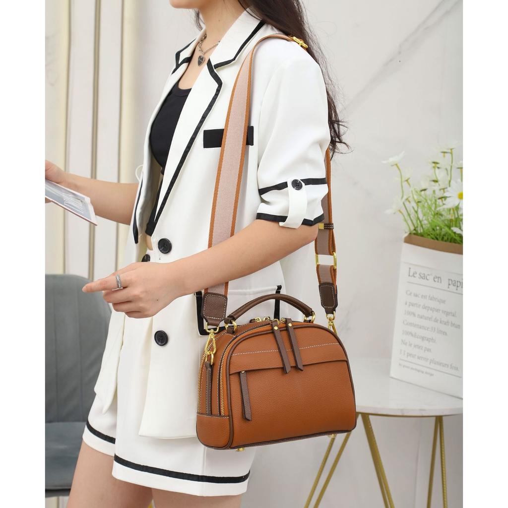 Cowhide Bag Crossbody Square Bag, Popular Fashion Niche Women's One-shoulder Practical Handbag