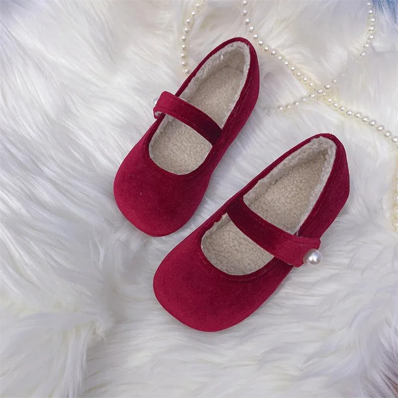 2024 Autumn/Winter Sweet Girls Soft Soled Foreign style Princess Shoes Vintage velvet little girls with velvet single shoes