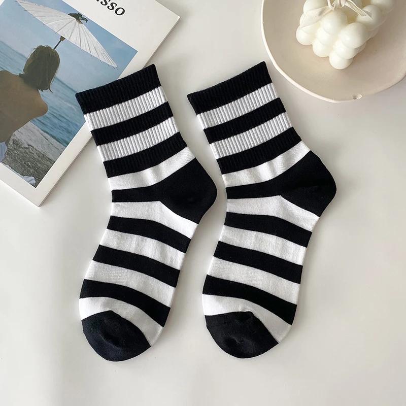 Striped Socks Funny Cow Print White Cartoon Calcetines Cozy Harajuku Skarpetki Damskie Cute Animal Chaussettes Kawaii Happy Sock
