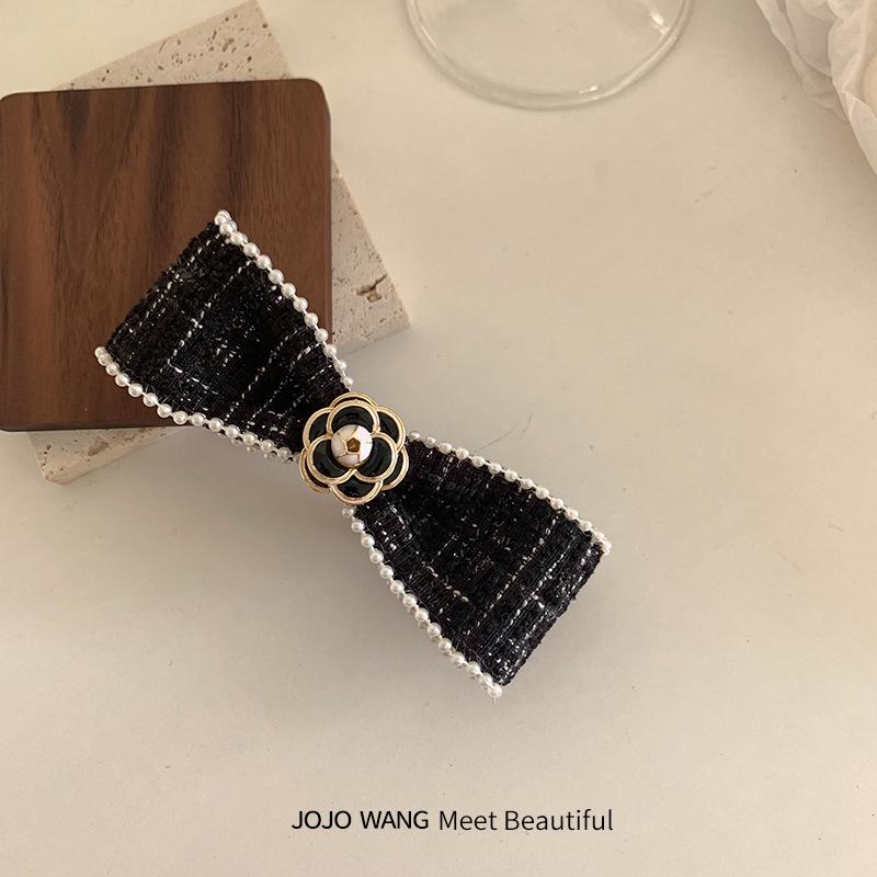 Herbst Kamelie Duftende Schleife Haarspange: Stilvolles großes Damen-Accessoire für den Hinterkopf.