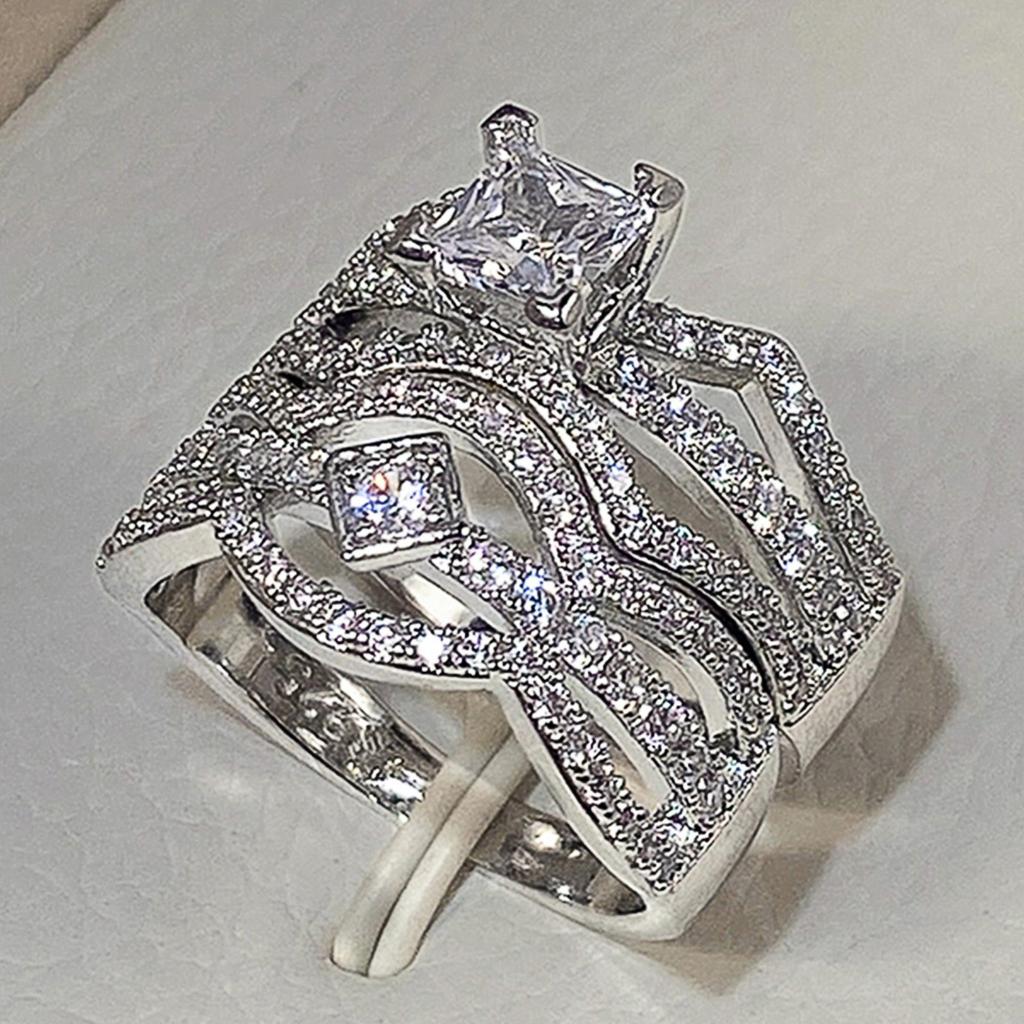 2-teiliges Set Zirkonbesetzter Ringe für Damen