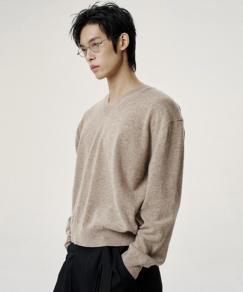 NOISE Cashmere Merino Wool V-Neck Knit - Beige